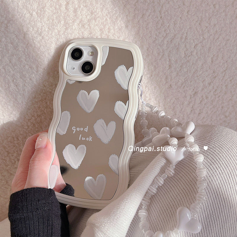 Wave Edge Mirror Heart Phone Case: A Blend of Style and Protection